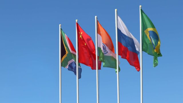 Cúpula do BRICS aborda segurança alimentar e sustentabilidade com participação do Mapa, ampliando a atuação do Brasil no bloco.