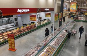 Ministro avalia impacto da polêmica Carrefour-Mercosul no agronegócio Polêmica com o Carrefour: Frigoríficos brasileiros reagem, CEO se retrata, e negociações do Mercosul avançam. Confira os desdobramentos.