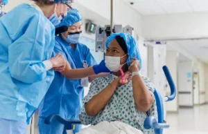 Há dois meses mulher sobrevive com rim de porco