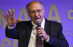 Geraldo Alckmin discute exportações brasileiras com secretário dos EUA