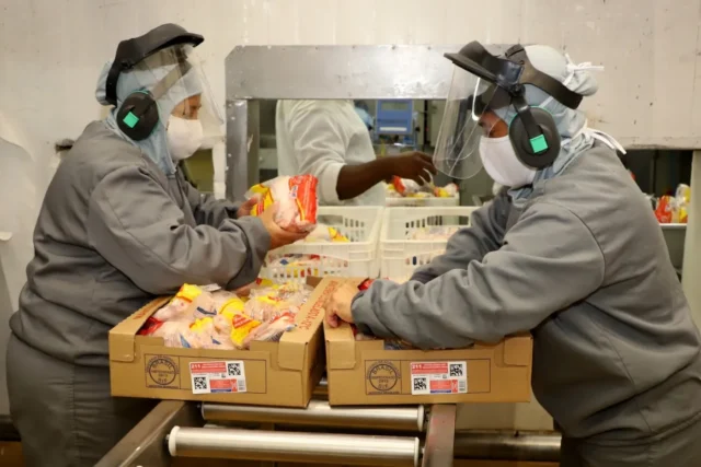 carne-temperada-frango-Foto-Ari-Dias-AEN1